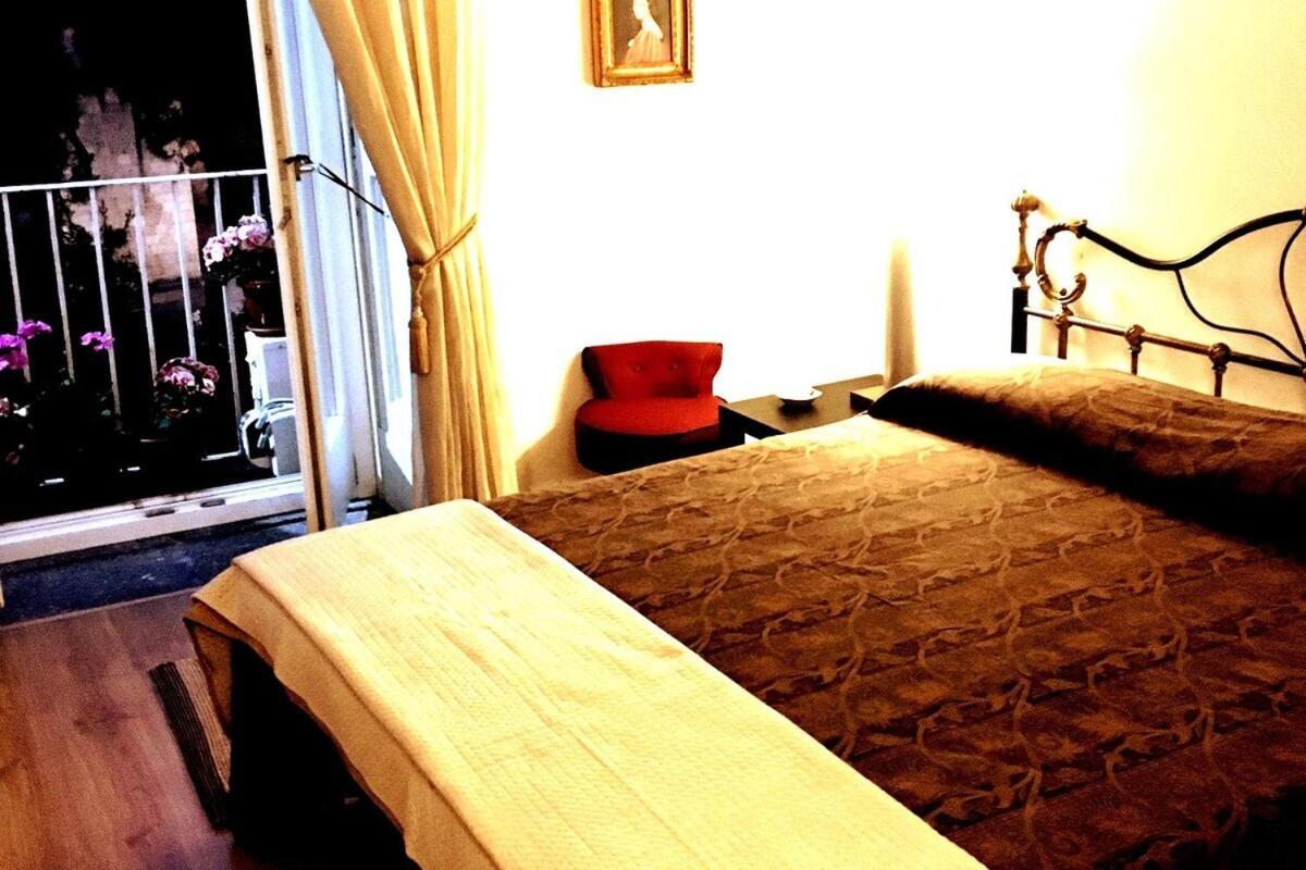 דירות Maria Rosaria A Santa Chiara Spaccanapoli מראה חיצוני תמונה